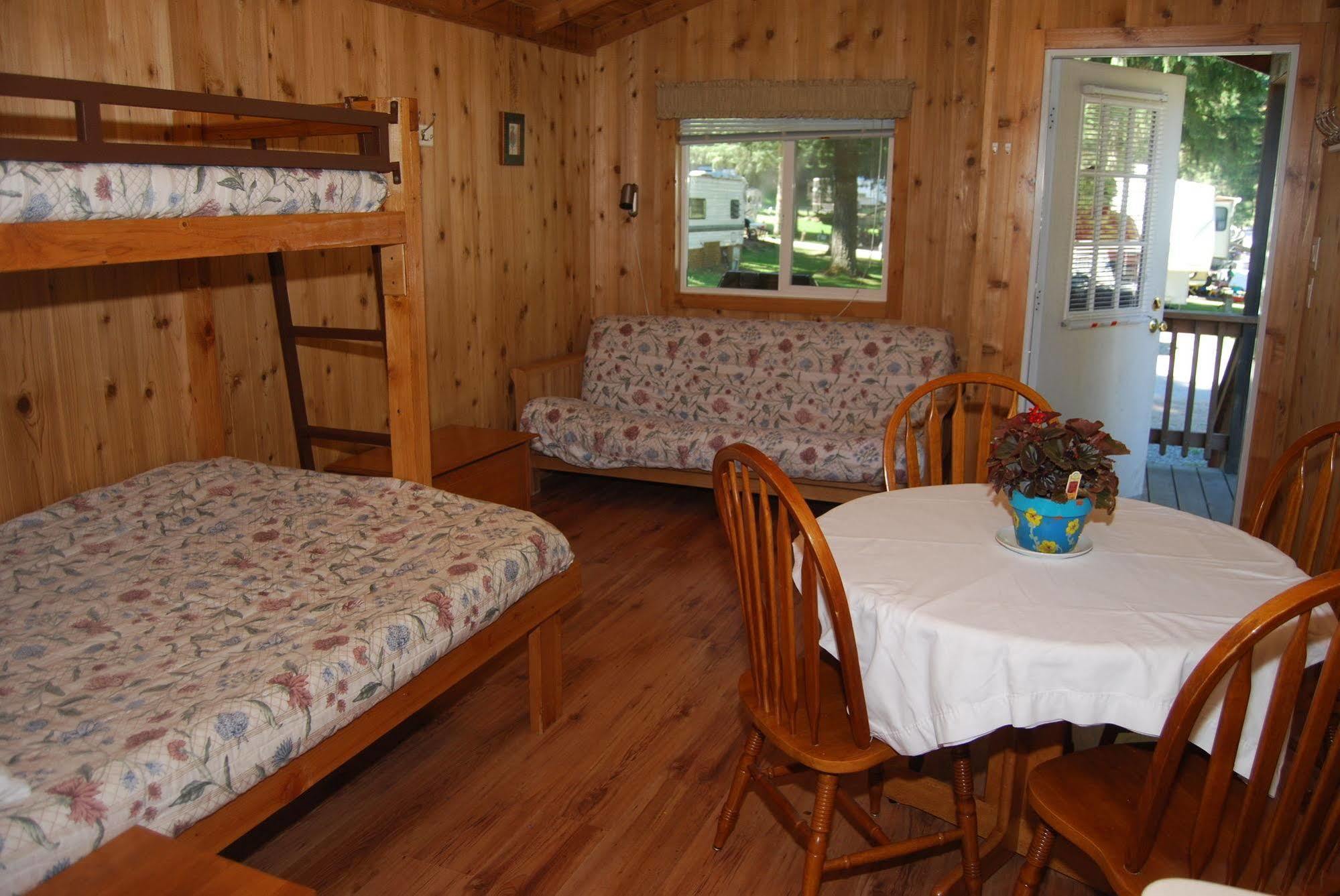 Thunderbird Rv & Camping Resort Monroe Exterior foto